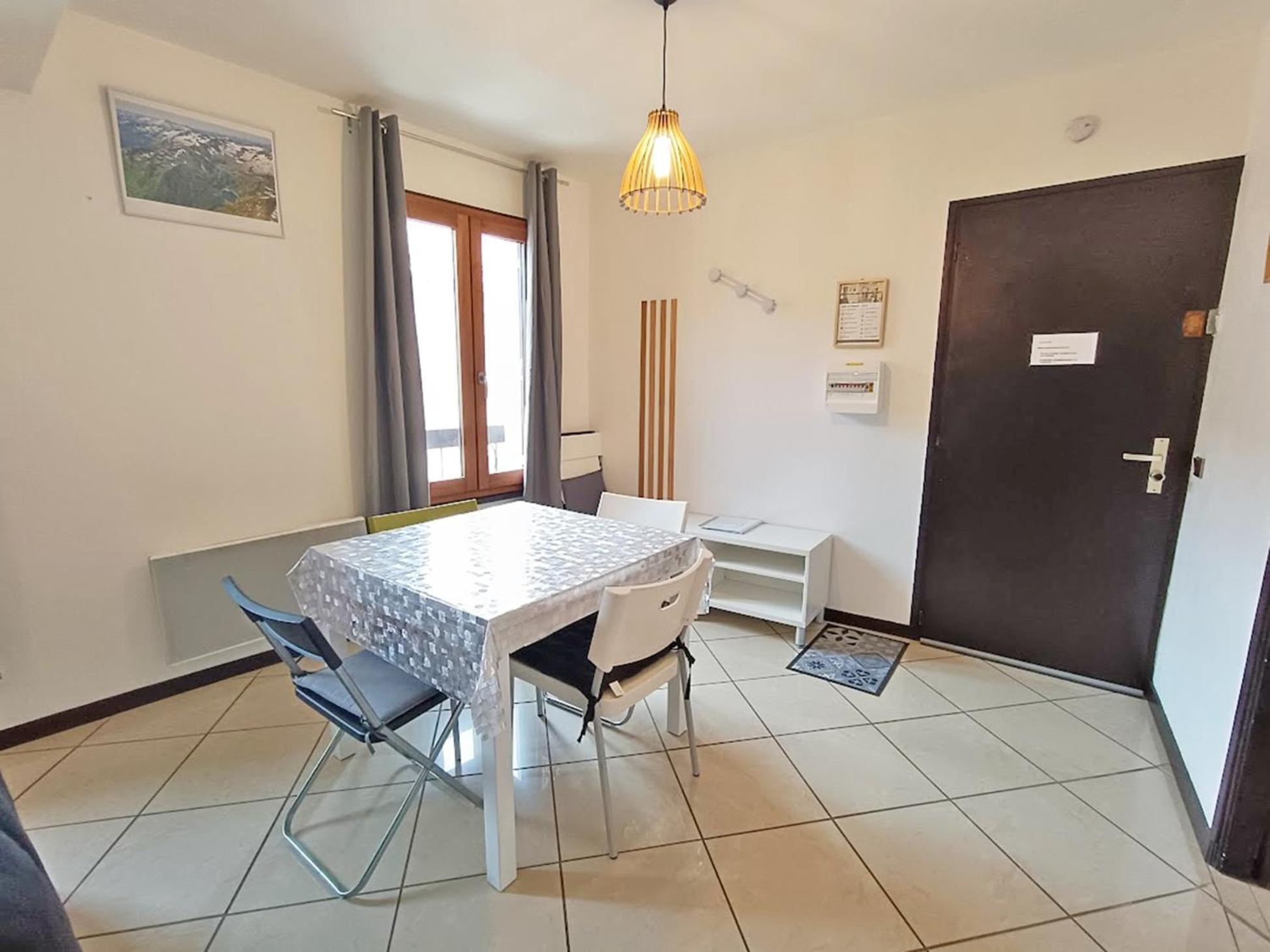 شقة Le Louchonnais, T2, Wifi, 4 Personnes Bagnères-de-Luchon المظهر الخارجي الصورة